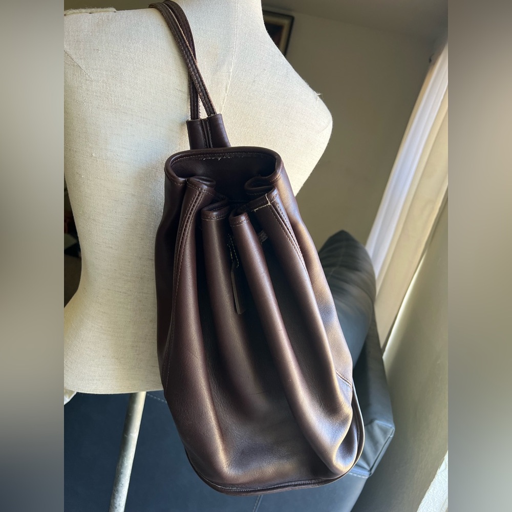 Vintage Coach Brown Leather Drawstring Sling Bag